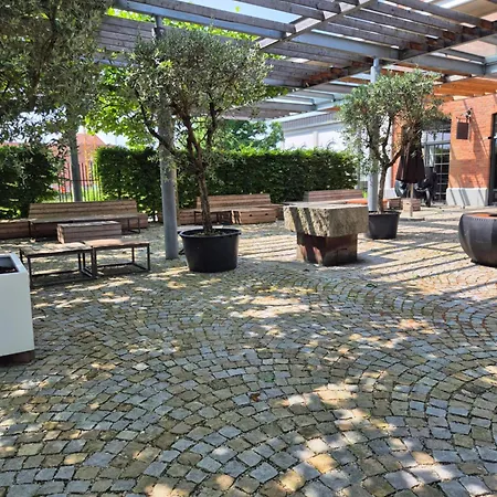 Jelen - Kaffee - Tee - Lichthof - 135 Qm Kolbermoor