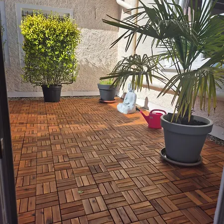 Jelen Apartamento *