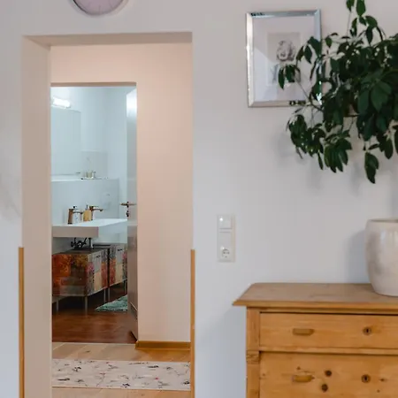 Apartment Jelen - Kaffee - Tee - Lichthof - 135 Qm Kolbermoor