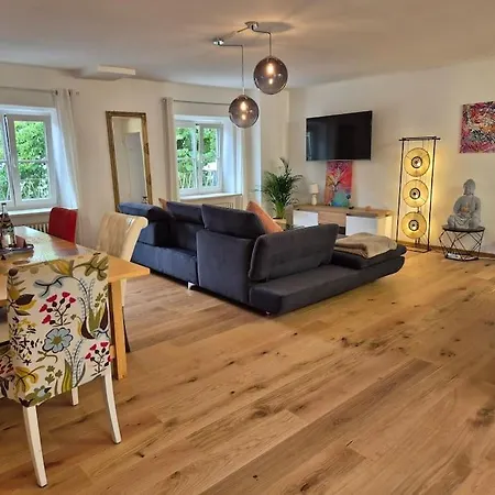 Jelen Apartment